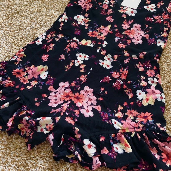 Blu Pepper Romper - Picture 2 of 3